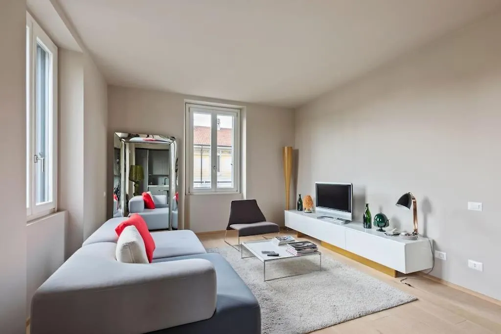 Easylife - Stylish Design Apartment In Fashion District Μιλάνο 0*,  Ιταλία